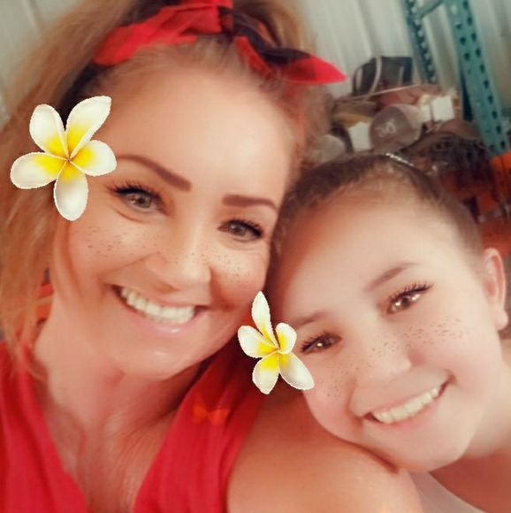 POSHMARK AMBASSADOR โค - Picture 8 of 13